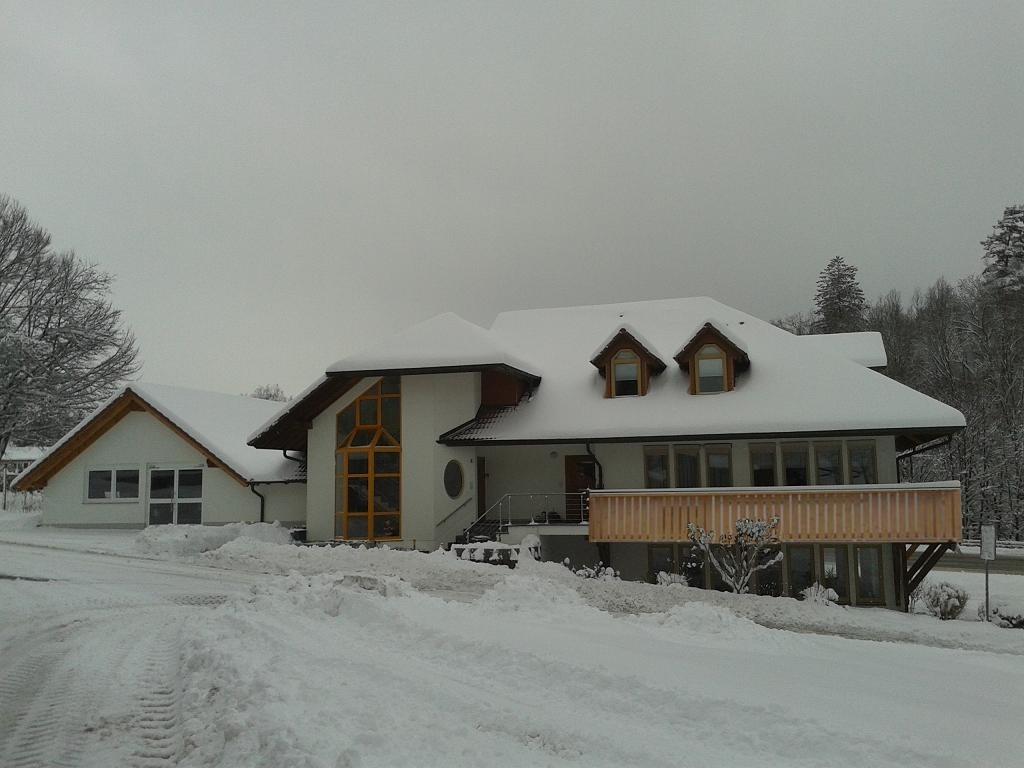 Dzt-Schwarzwaldhotel Garni Unterkirnach Exterior photo